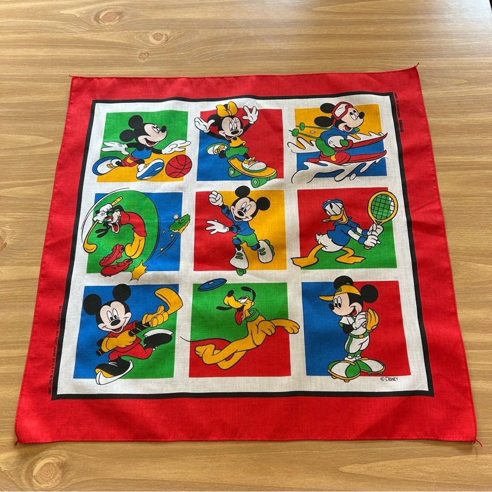 Hav-A-Hank Disney Mickey Mouse Sports Bandana